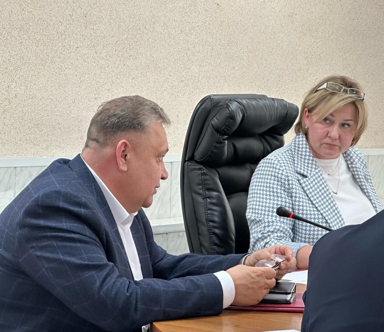 На заседании профильного комитета Городской Думы обсудили проект структуры Администрации города.