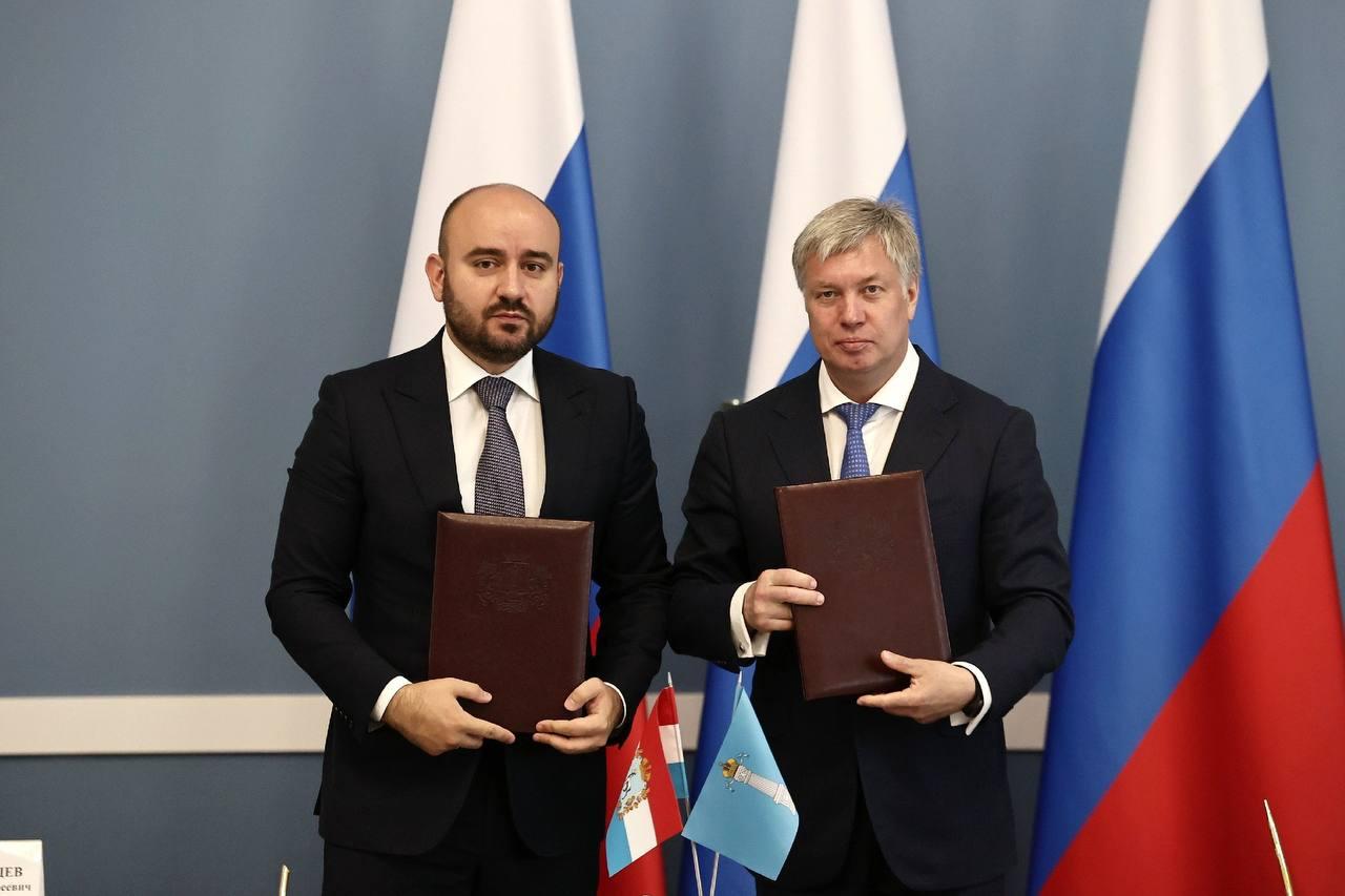 Губернатор Ульяновской области Алексей Русских подписал соглашение о сотрудничестве с врио губернатора Самарской области.