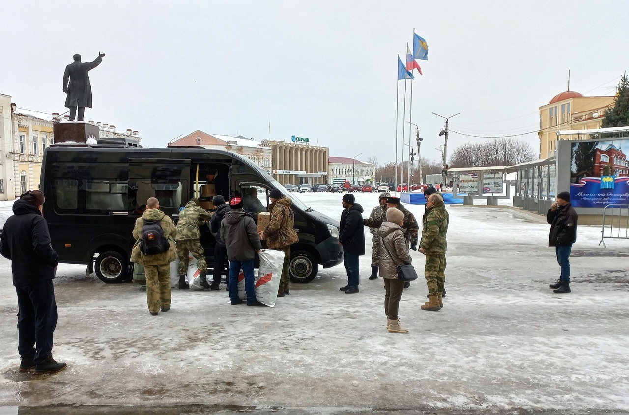 Димитровградцы отправили для участников СВО несколько тонн гуманитарных грузов.