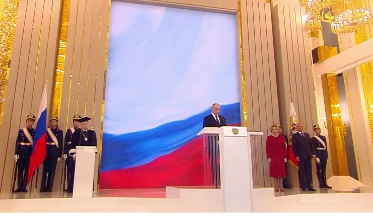 Владимир Путин официально вступил в должность Президента России.