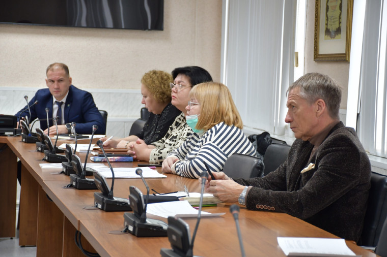 "Движение первых".