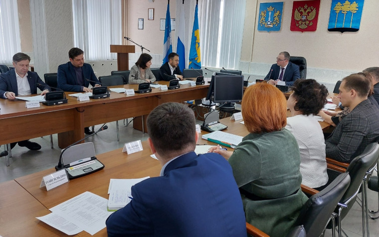 В понедельник 13 марта в администрации города с участием представителей госкорпорации «Росатом» прошло обсуждение перспектив развития Димитровграда.